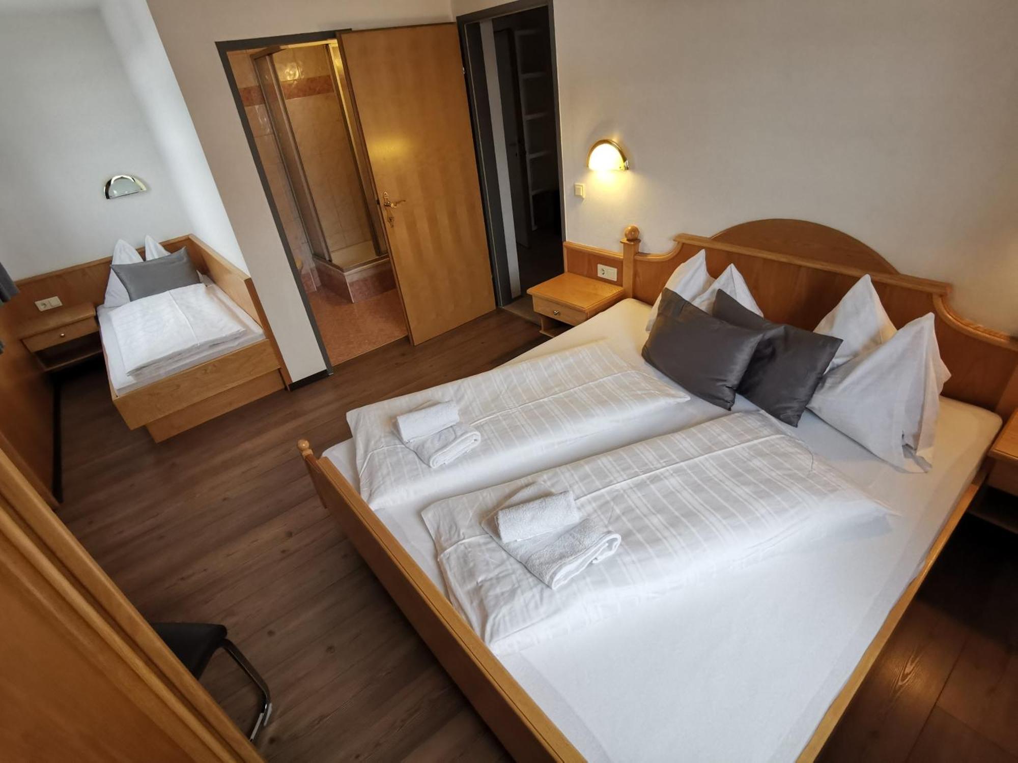 Gaestehaus Amade 弗拉绍 外观 照片